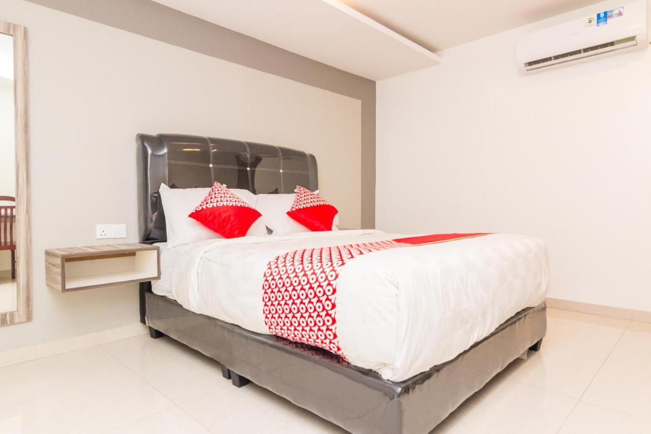 Oyo 1223 Hotel Bahari Batam Kültér fotó