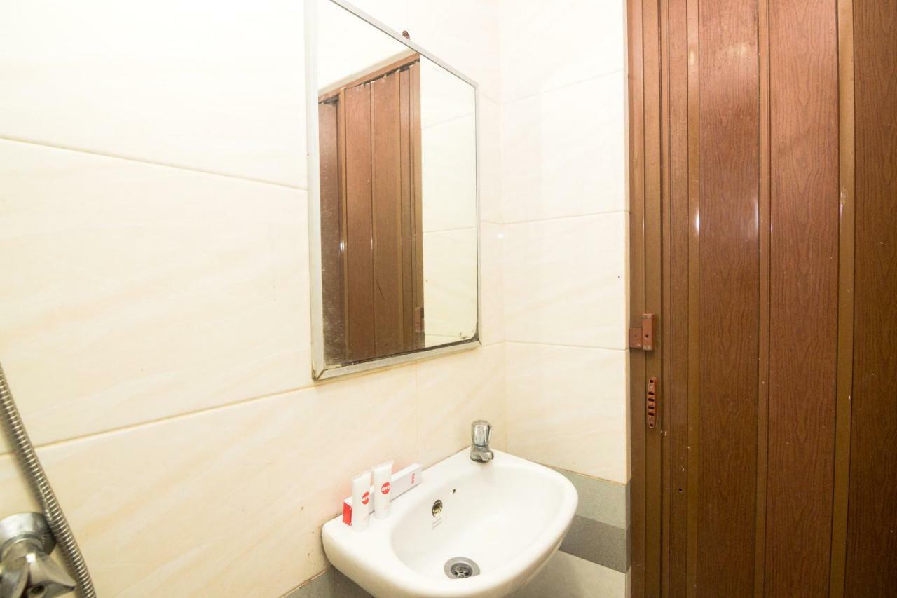 Oyo 1223 Hotel Bahari Batam Kültér fotó